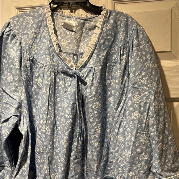 Floral Blue Women's Robe - Picture 1 of 4